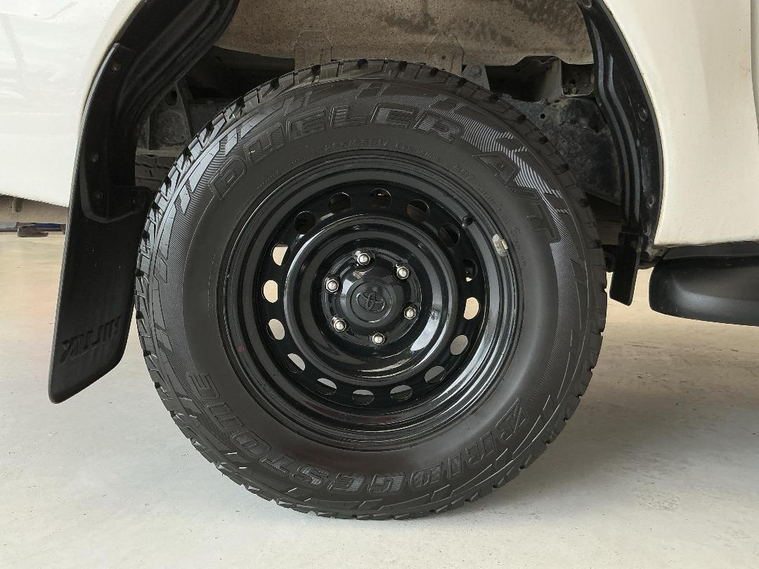 Photo '12' of Toyota Hilux Photo '12' of Toyota Hilux