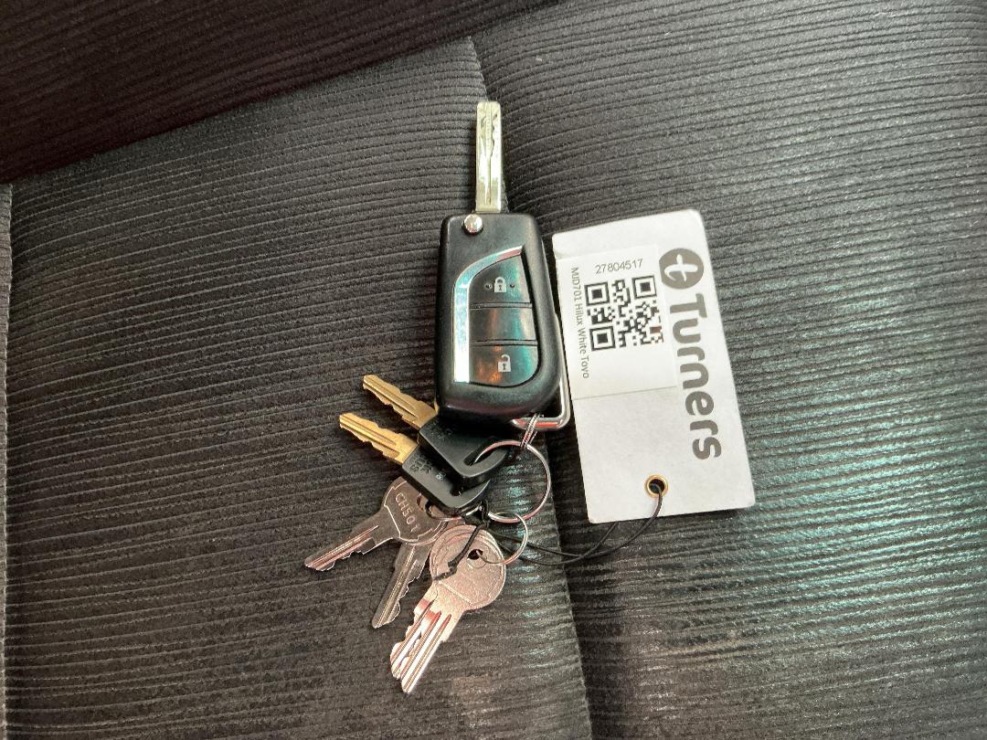 Photo '22' of Toyota Hilux Photo '22' of Toyota Hilux