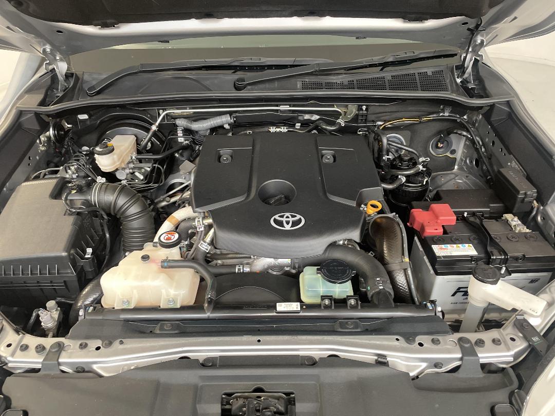 Photo '13' of Toyota Hilux