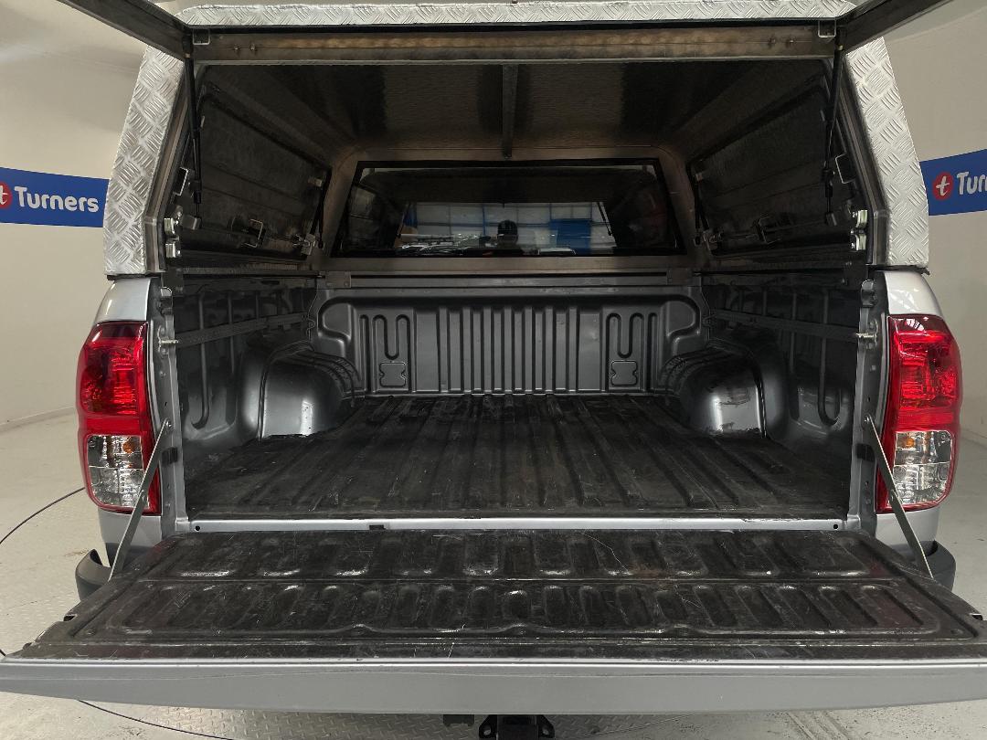 Photo '14' of Toyota Hilux