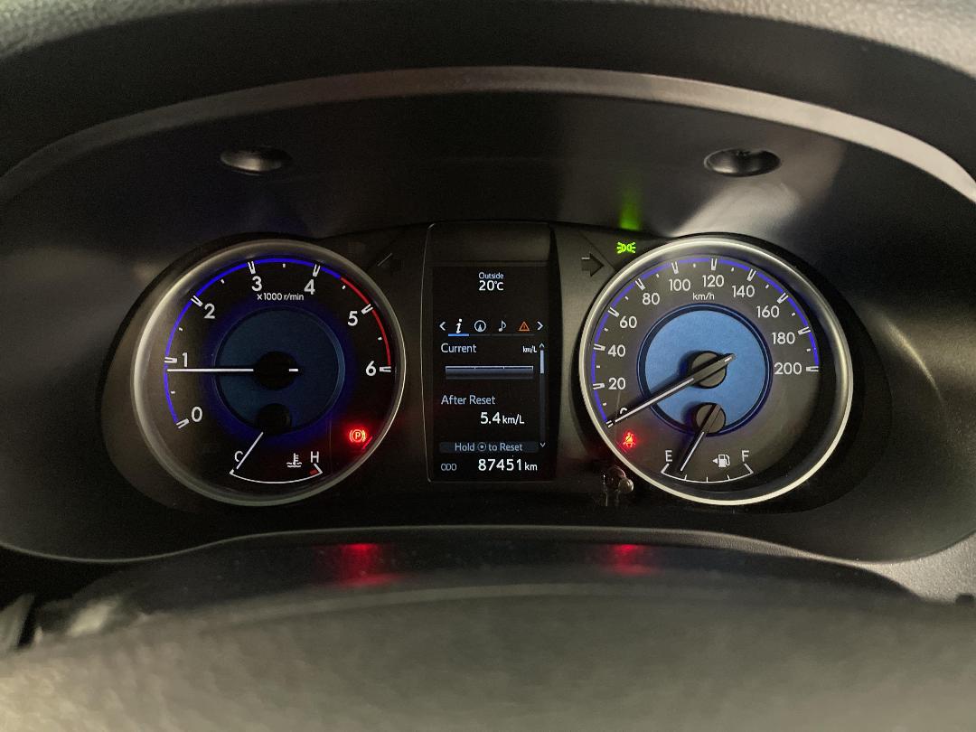 Photo '21' of Toyota Hilux