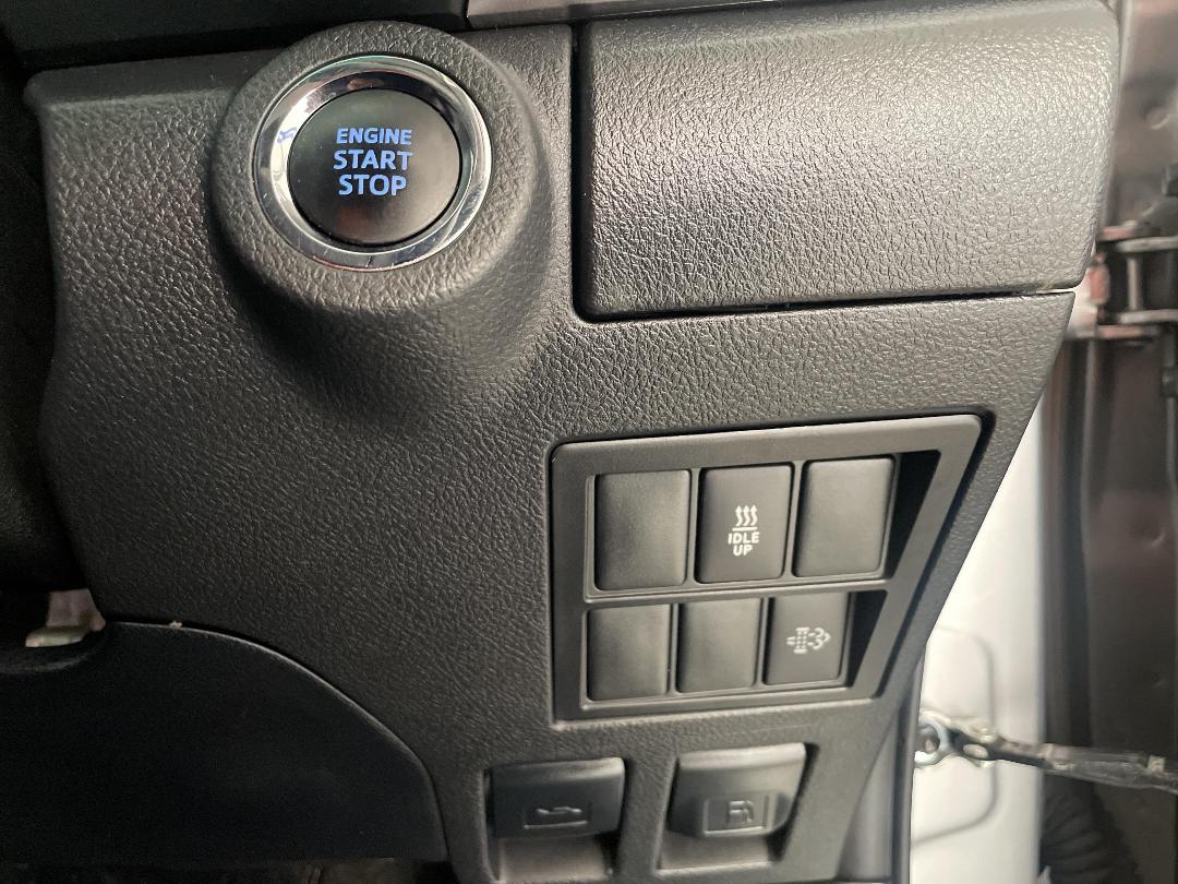 Photo '24' of Toyota Hilux