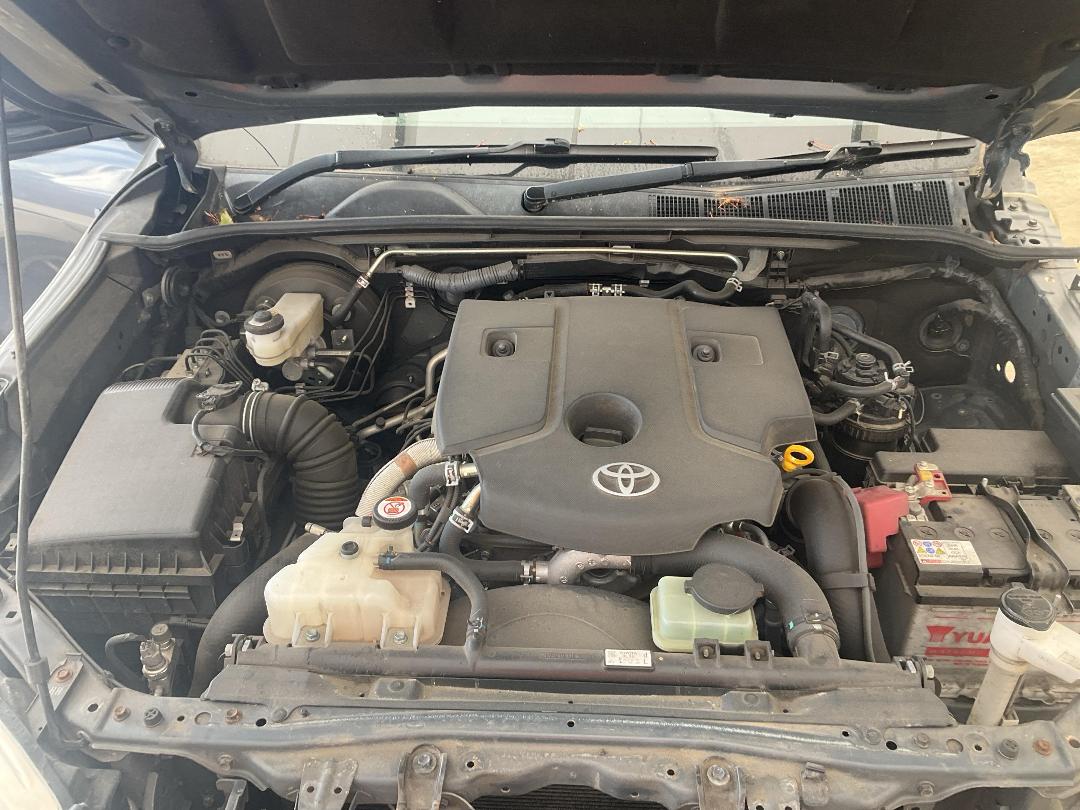 Photo '9' of Toyota Hilux SR5 Cruiser TD DC Photo '9' of Toyota Hilux SR5 Cruiser TD DC