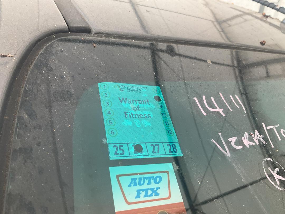 Photo '14' of Toyota Hilux SR5 Cruiser TD DC Photo '14' of Toyota Hilux SR5 Cruiser TD DC