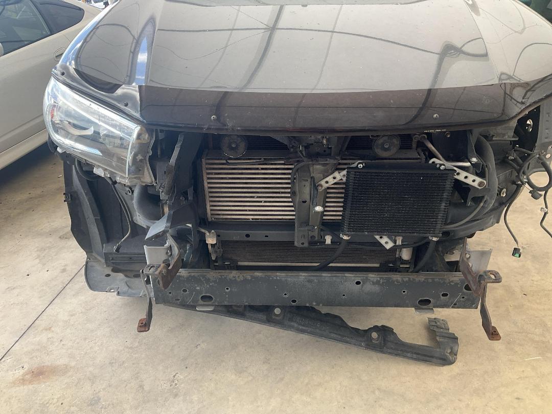 Photo '16' of Toyota Hilux SR5 Cruiser TD DC Photo '16' of Toyota Hilux SR5 Cruiser TD DC