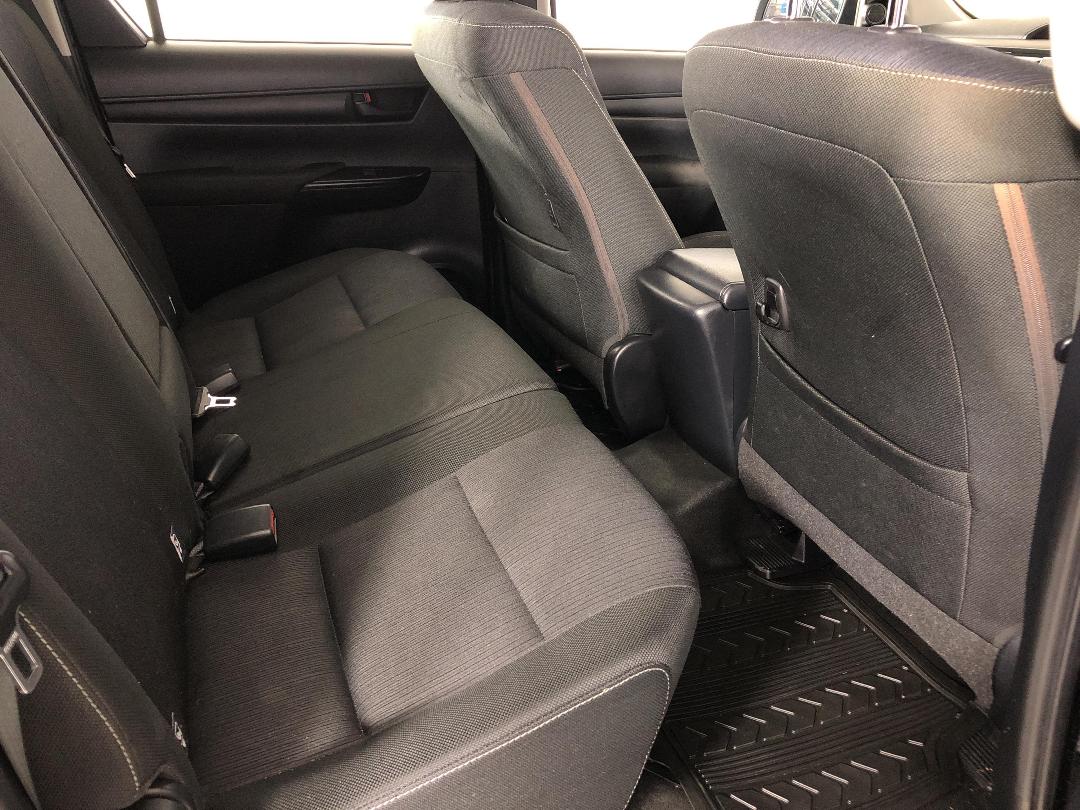 Photo '20' of Toyota Hilux