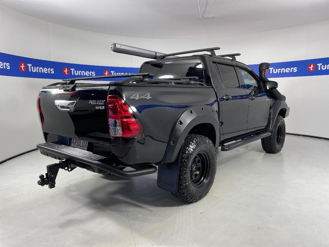 Photo '7' of Toyota Hilux Photo '7' of Toyota Hilux