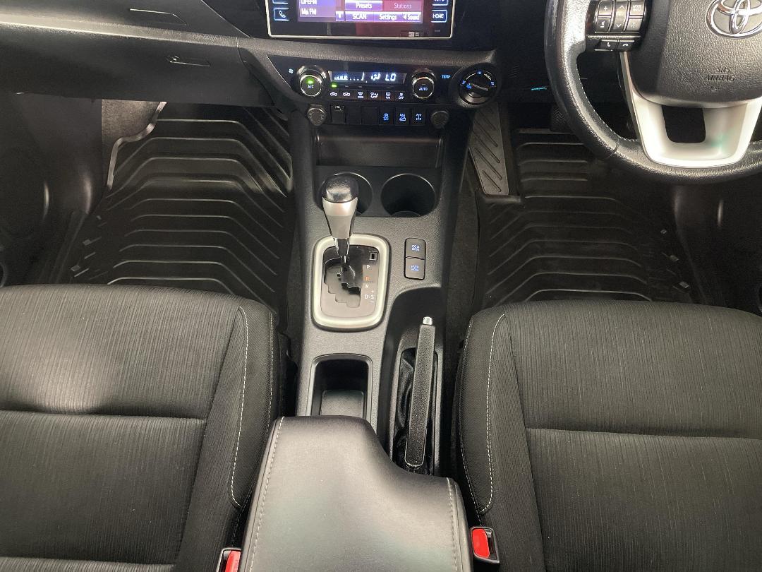 Photo '18' of Toyota Hilux Photo '18' of Toyota Hilux