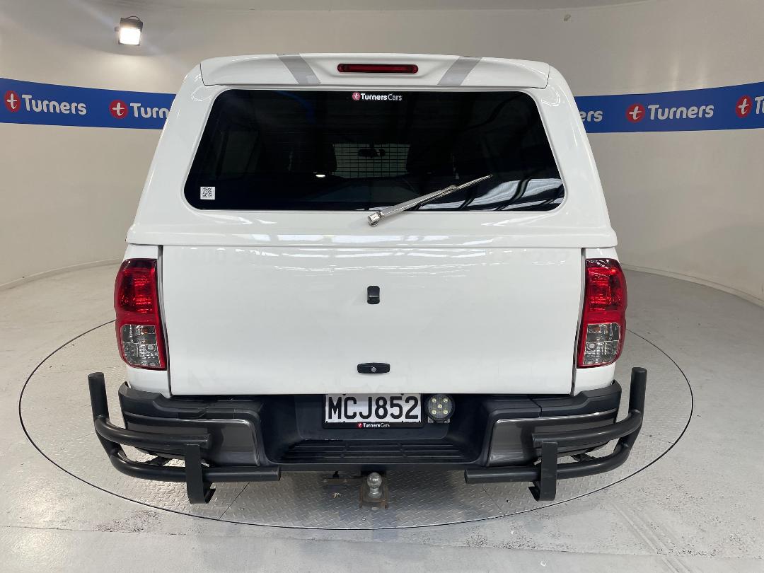 Photo '6' of Toyota Hilux