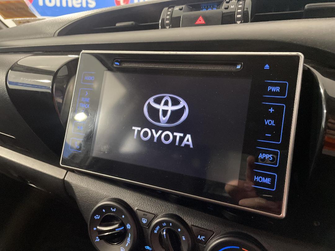 Photo '27' of Toyota Hilux