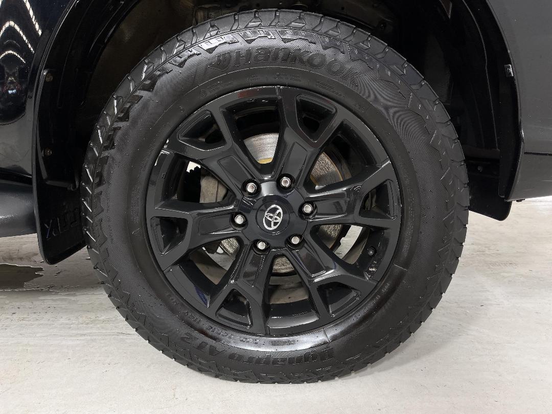 Photo '9' of Toyota Hilux