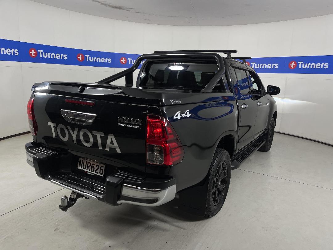 Photo '7' of Toyota Hilux