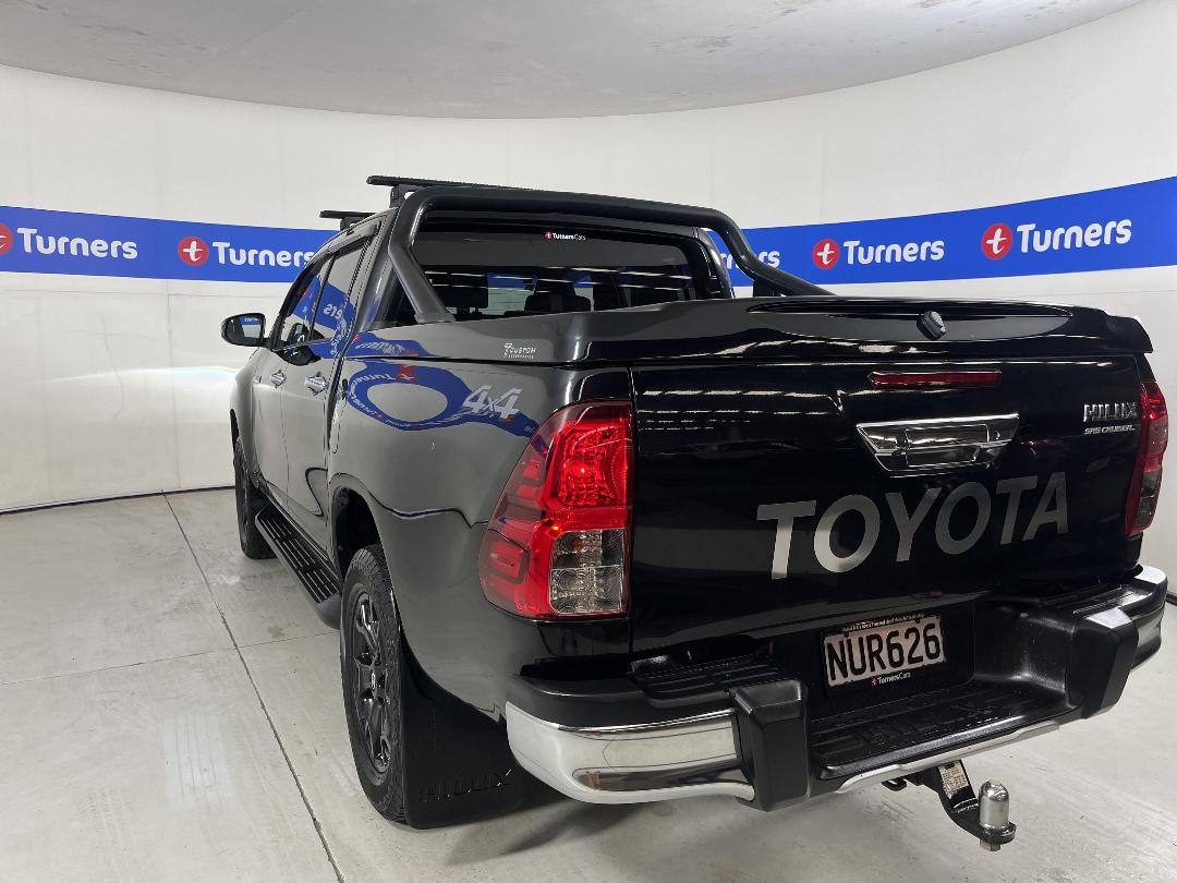 Photo '5' of Toyota Hilux