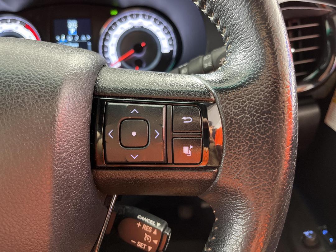 Photo '27' of Toyota Hilux