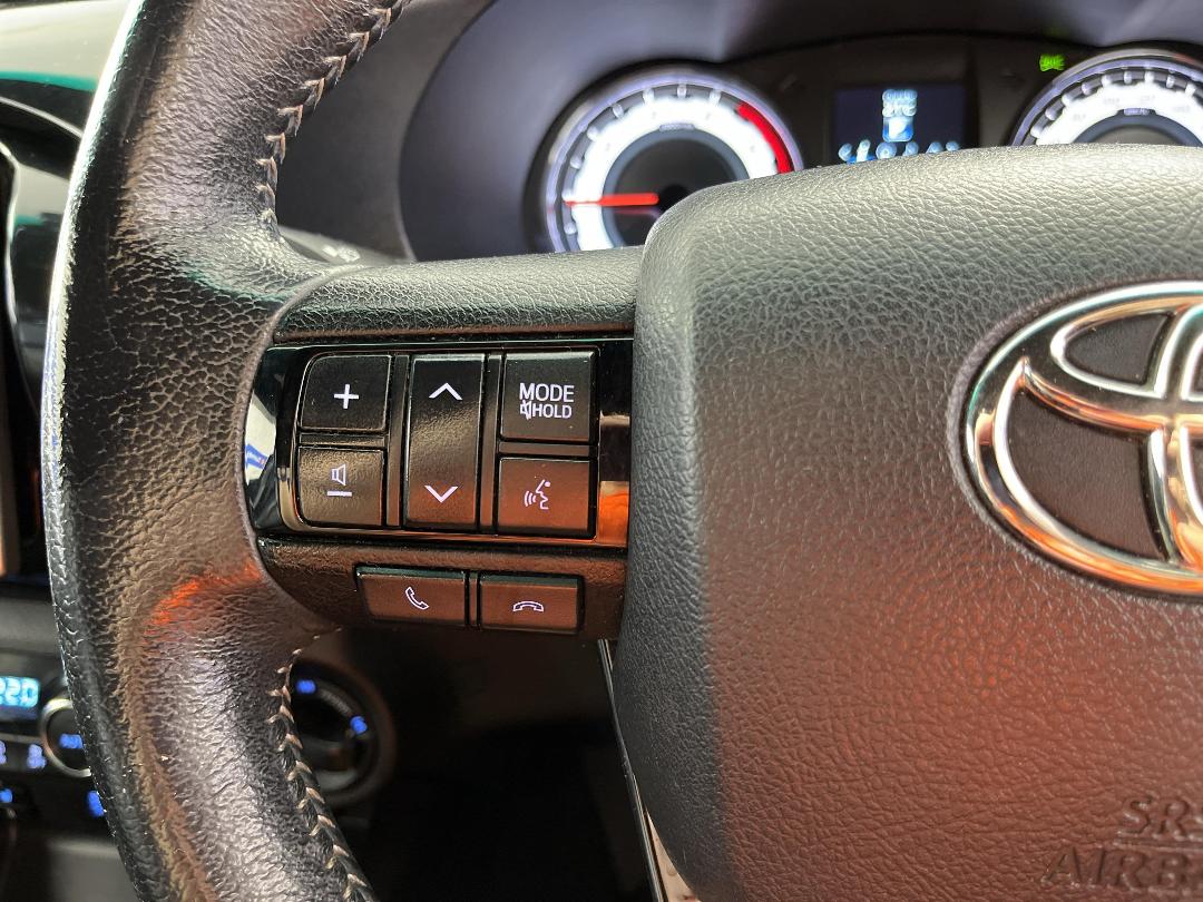 Photo '26' of Toyota Hilux