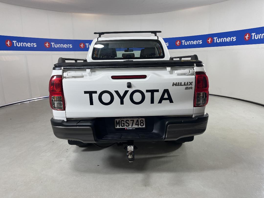 Photo '6' of Toyota Hilux