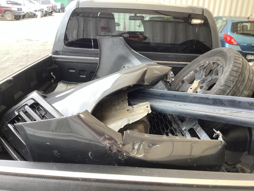 Photo '8' of Toyota Hilux SR5 Cruiser TD DC Photo '8' of Toyota Hilux SR5 Cruiser TD DC