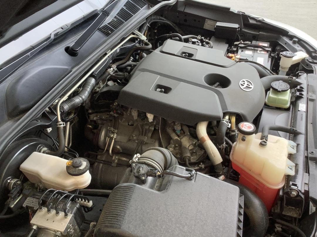 Photo '13' of Toyota Hilux SR5 Cruiser TD DC Photo '13' of Toyota Hilux SR5 Cruiser TD DC