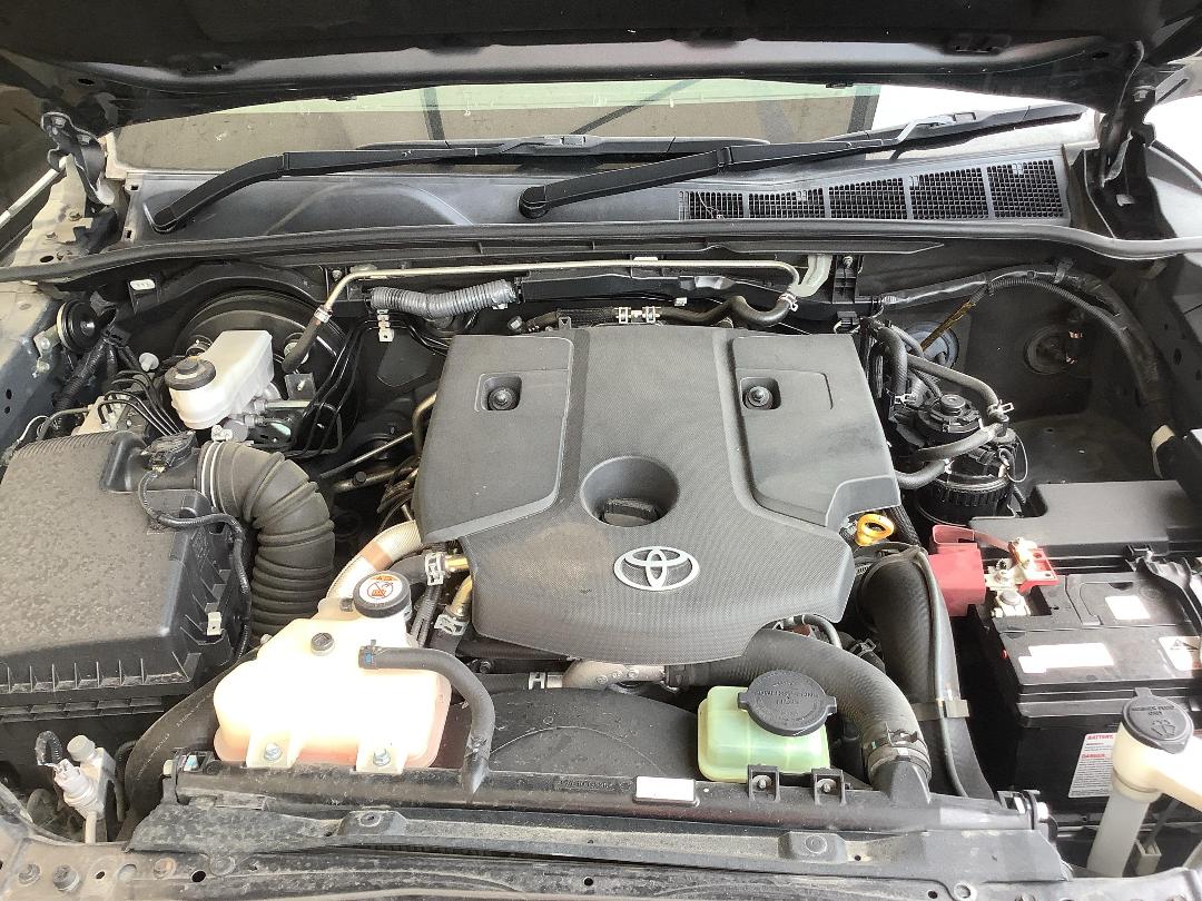 Photo '11' of Toyota Hilux SR5 Cruiser TD DC Photo '11' of Toyota Hilux SR5 Cruiser TD DC