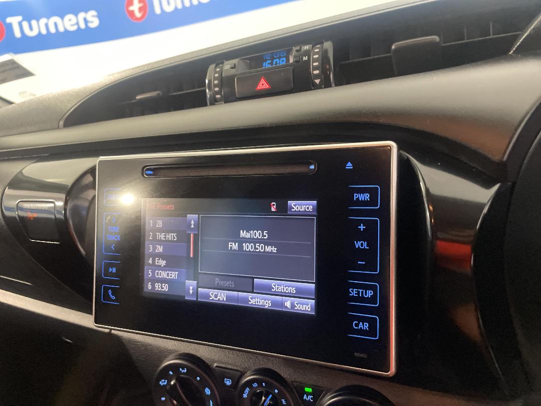 Photo '28' of Toyota Hilux Photo '28' of Toyota Hilux