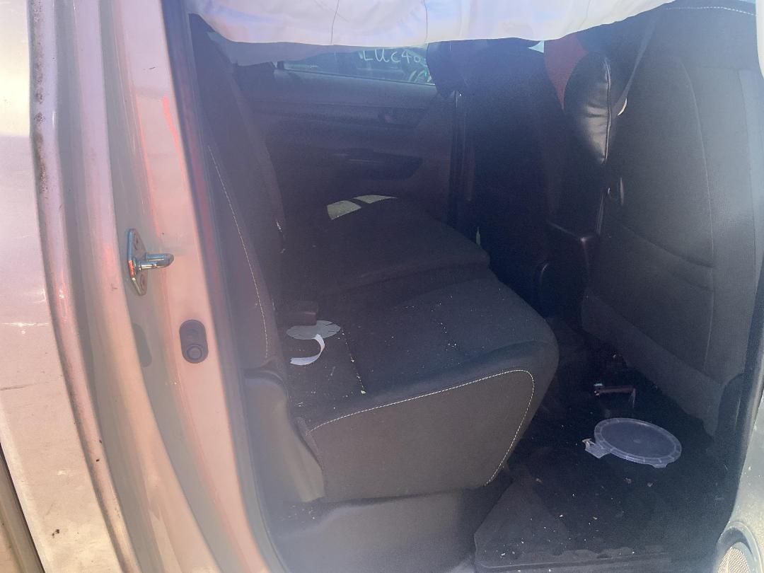 Photo '7' of Toyota Hilux SR TD DC Photo '7' of Toyota Hilux SR TD DC