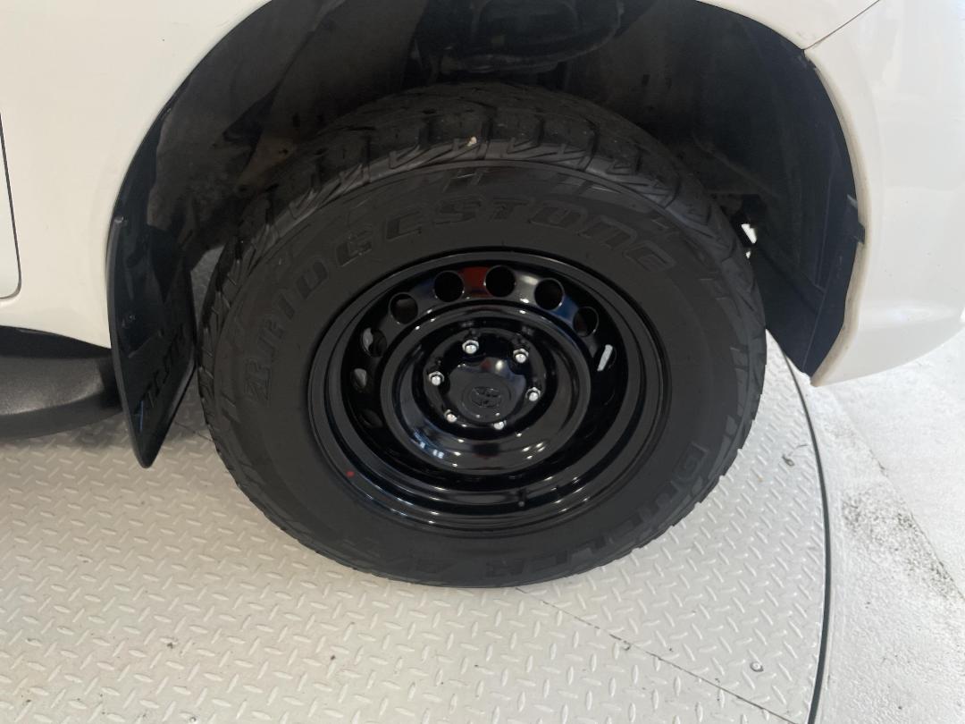 Photo '9' of Toyota Hilux