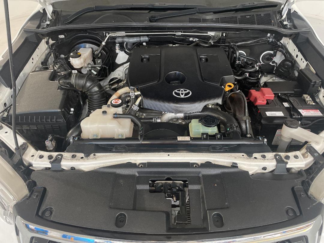 Photo '13' of Toyota Hilux