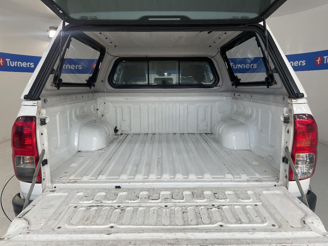 Photo '14' of Toyota Hilux