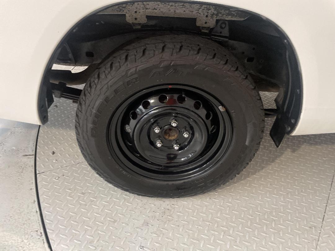 Photo '12' of Toyota Hilux