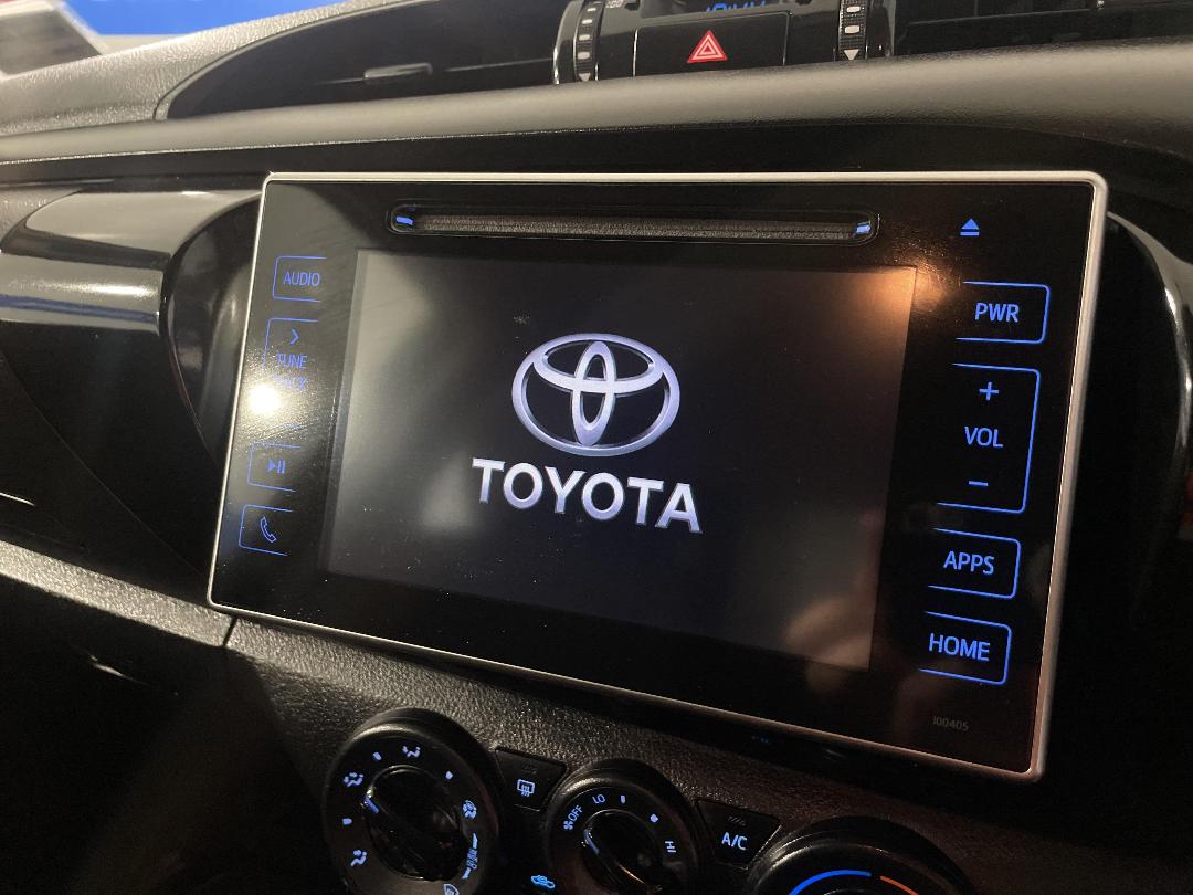 Photo '27' of Toyota Hilux