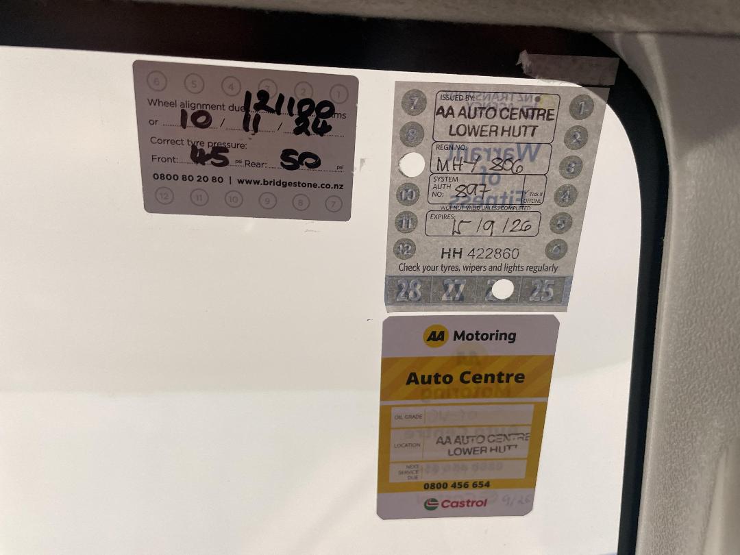 Photo '32' of Toyota Hilux