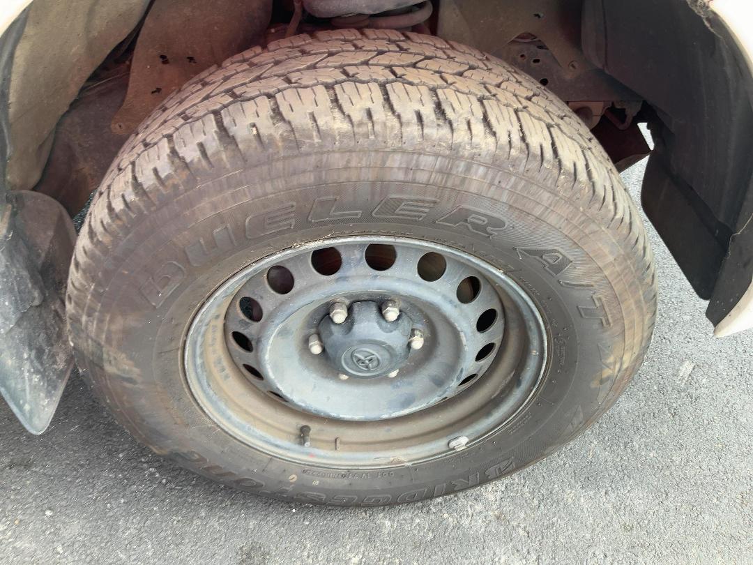 Photo '11' of Toyota Hilux SR TD EC Photo '11' of Toyota Hilux SR TD EC