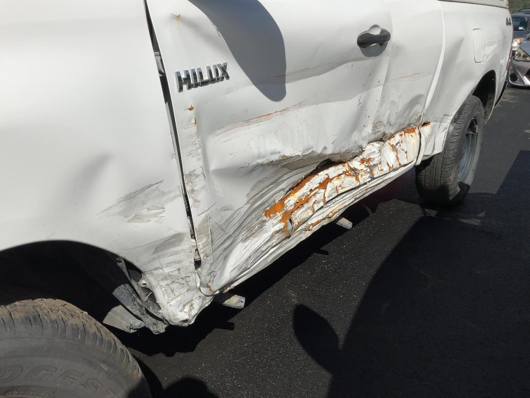 Photo '7' of Toyota Hilux SR TD EC Photo '7' of Toyota Hilux SR TD EC