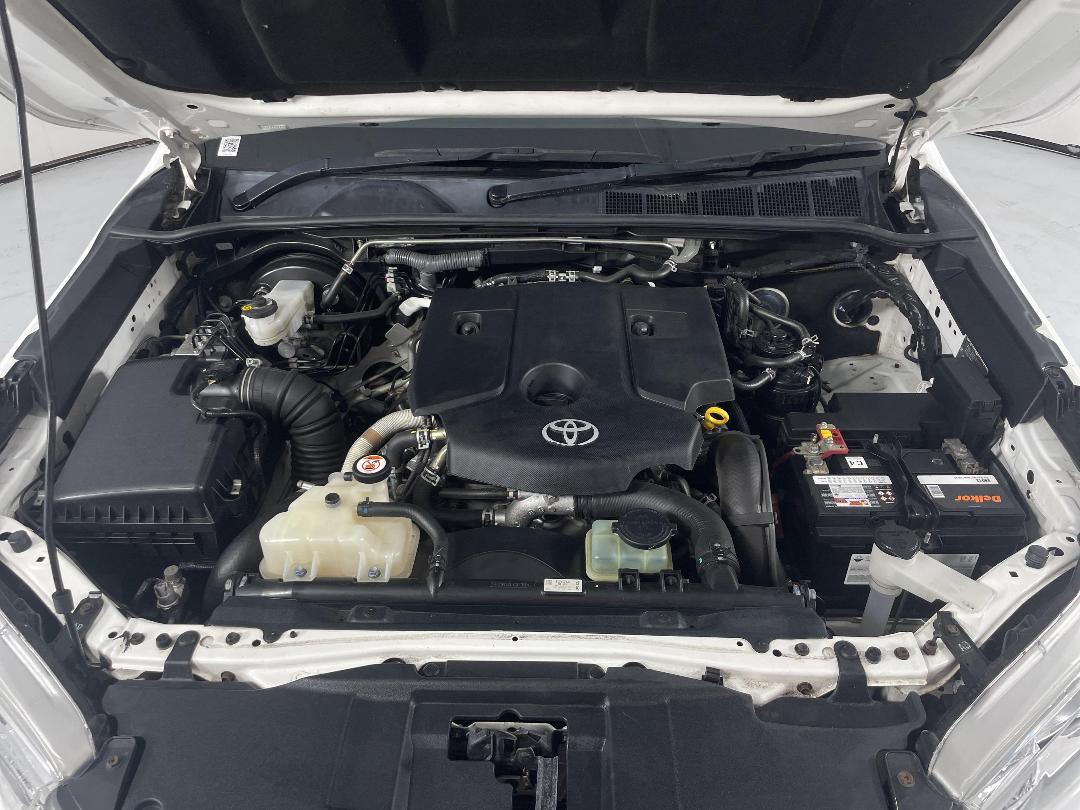 Photo '13' of Toyota Hilux