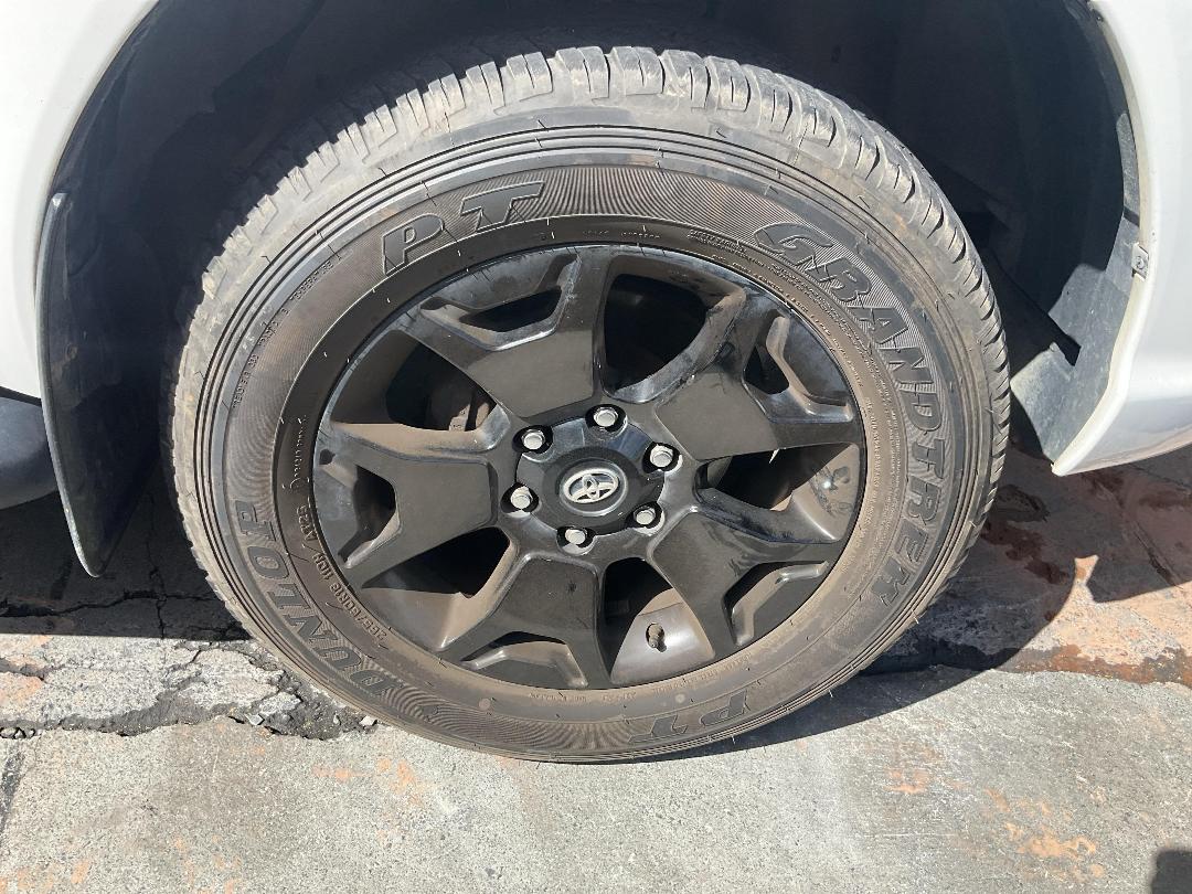 Photo '5' of Toyota Hilux SR5 Cruiser TD DC