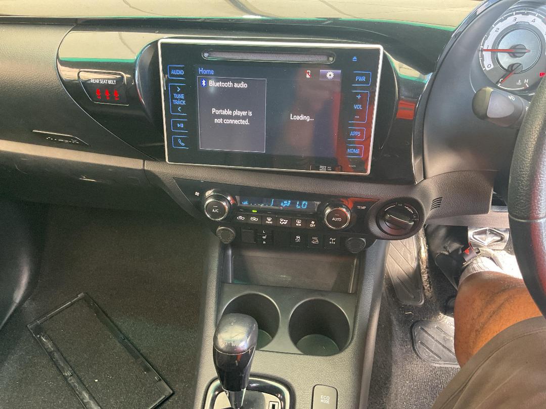 Photo '16' of Toyota Hilux SR5 Cruiser TD DC