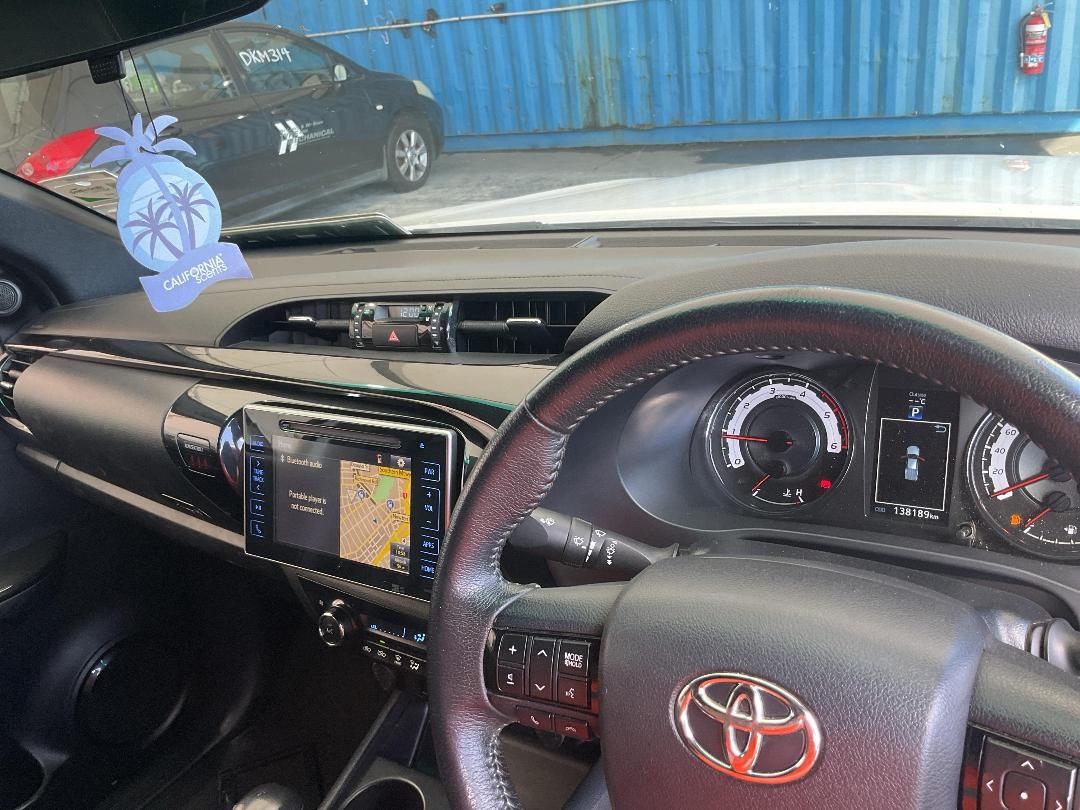 Photo '18' of Toyota Hilux SR5 Cruiser TD DC