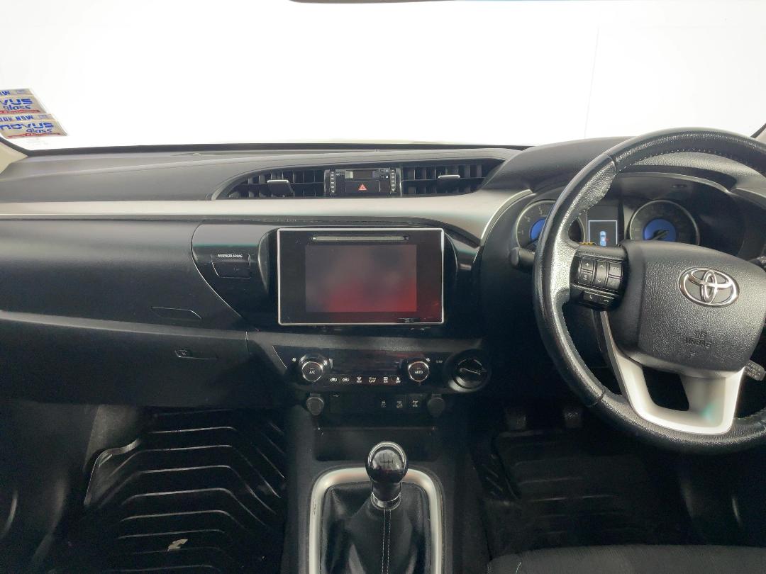 Photo '17' of Toyota Hilux