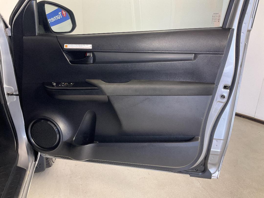 Photo '15' of Toyota Hilux