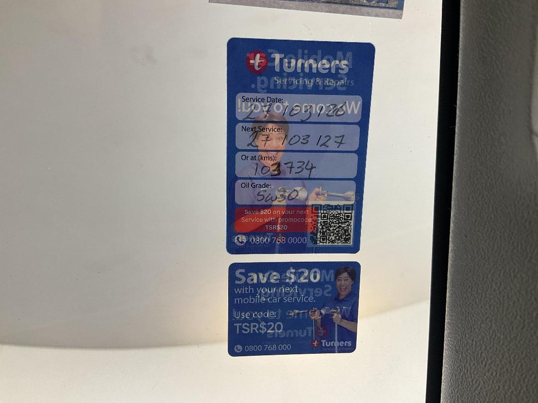 Photo '23' of Toyota Hilux