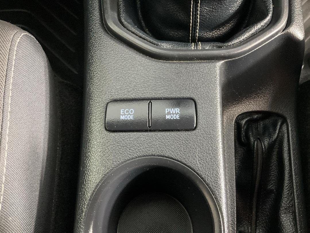 Photo '29' of Toyota Hilux