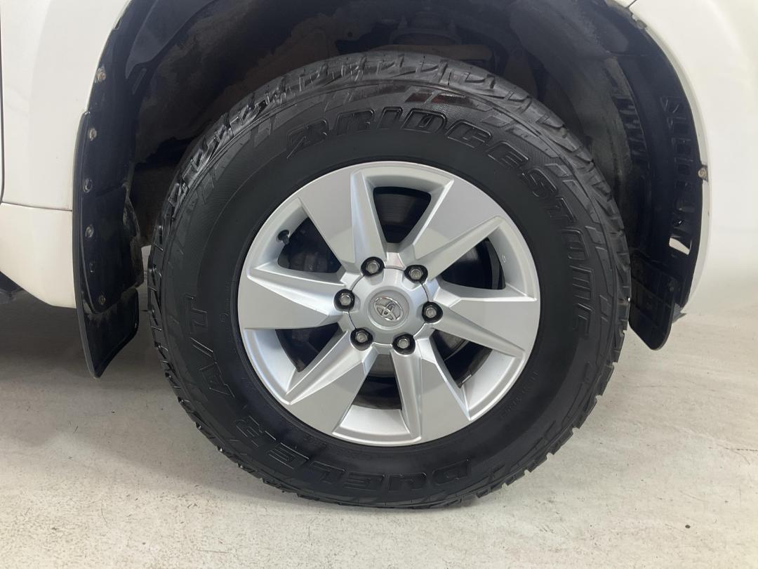 Photo '9' of Toyota Landcruiser Prado
