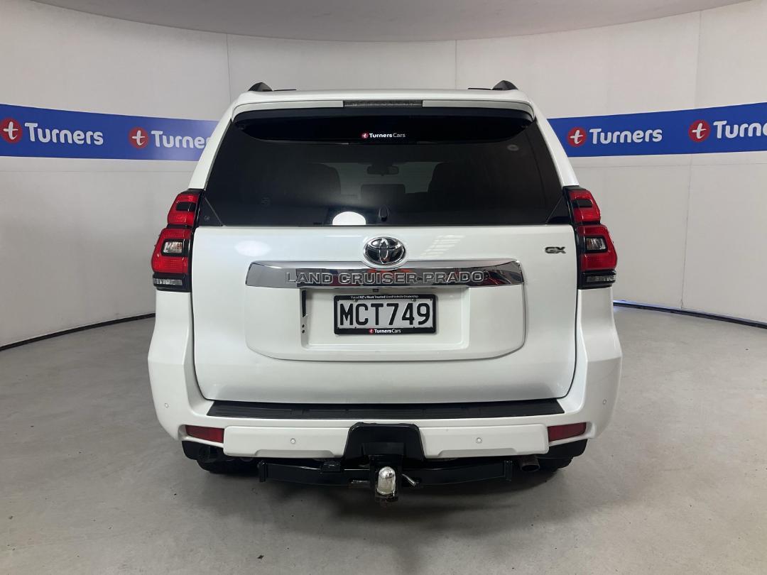 Photo '6' of Toyota Landcruiser Prado