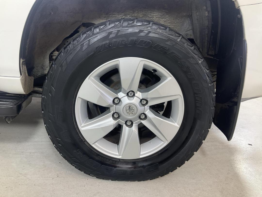 Photo '11' of Toyota Landcruiser Prado