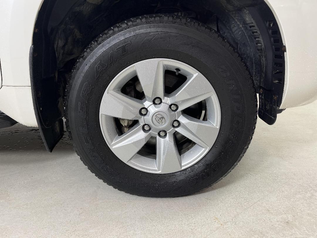 Photo '9' of Toyota Landcruiser Prado