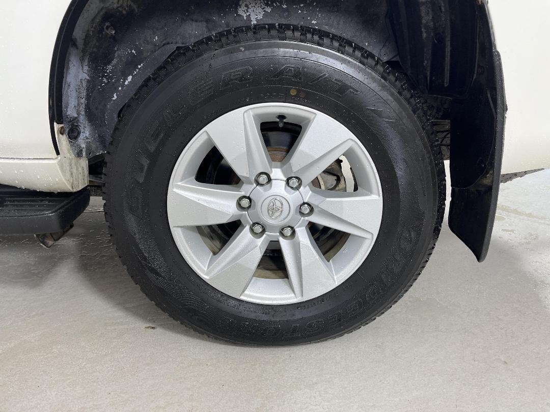 Photo '11' of Toyota Landcruiser Prado