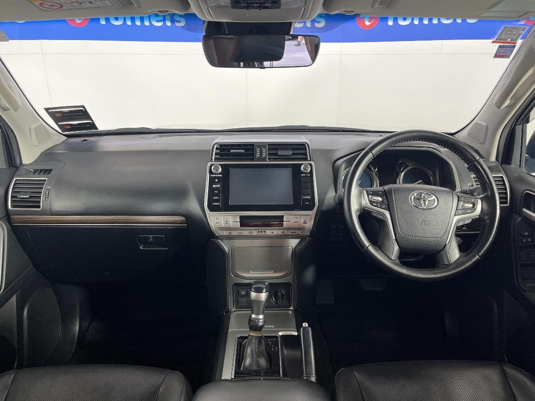 Photo '17' of Toyota Landcruiser Prado