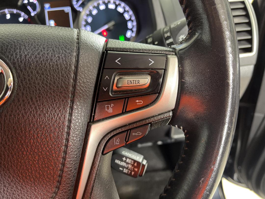 Photo '25' of Toyota Landcruiser Prado