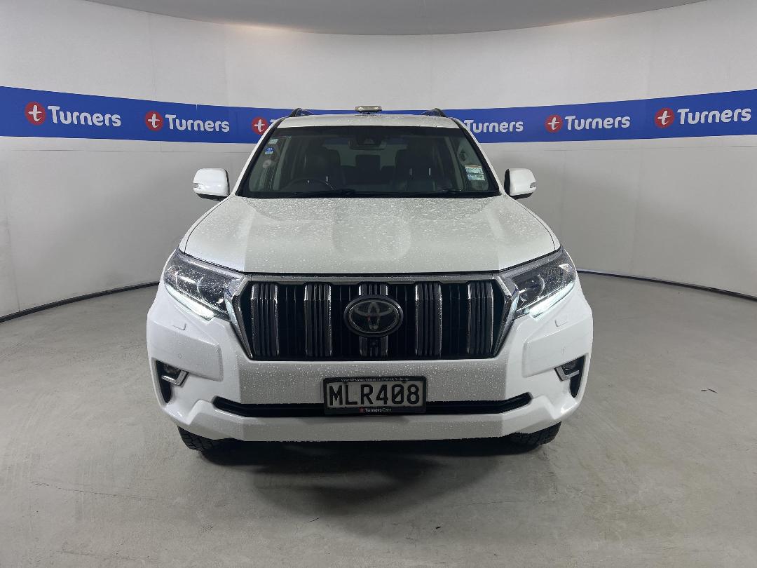 Photo '2' of Toyota Landcruiser Prado Photo '2' of Toyota Landcruiser Prado