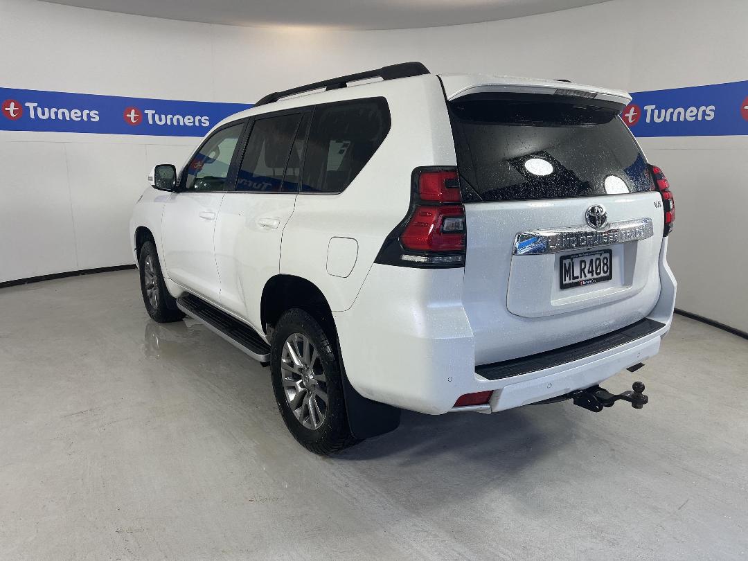 Photo '5' of Toyota Landcruiser Prado Photo '5' of Toyota Landcruiser Prado